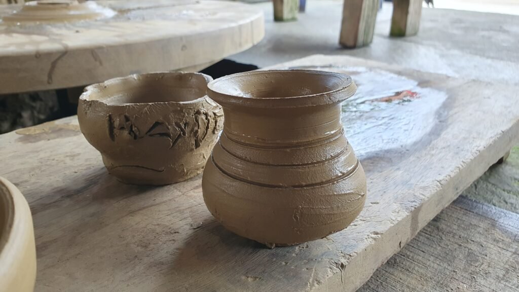 Visit Thanh Ha Pottery Village in Da Nang with kids 5