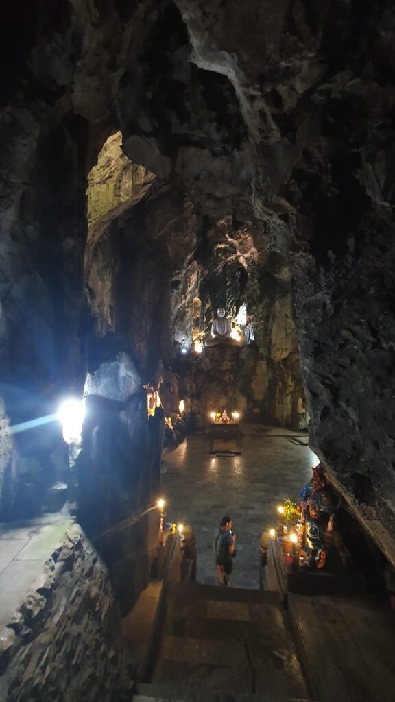 Huyen Khong Cave in Da Nang with kids 3