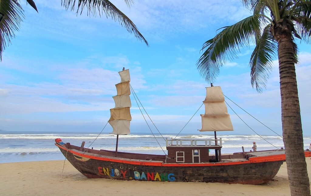 Spend time at My Khe Beach in Da Nang with kids