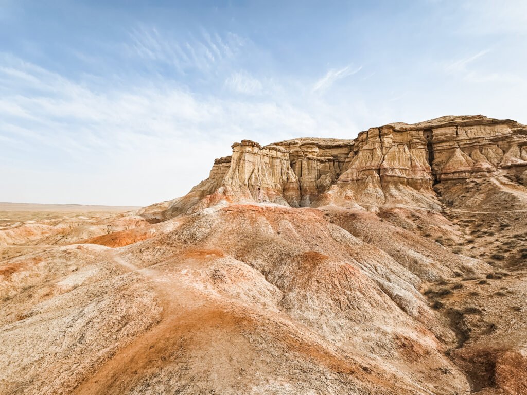 Tsagaan Suvarga white stupa rock formation in the Gobi Desert